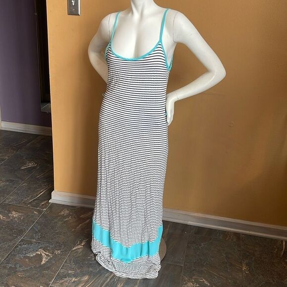 3 DRESS BUNDLE - Maxi Summer Dresses size M/6 👗 12pm by Mon Ami, Mudd, H&M - Picture 2 of 16